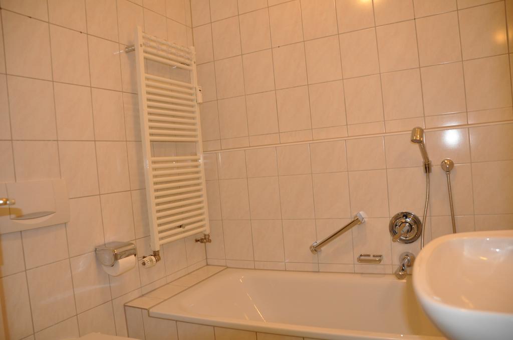 Double Two Lodge Kappel-Grafenhausen Eksteriør billede