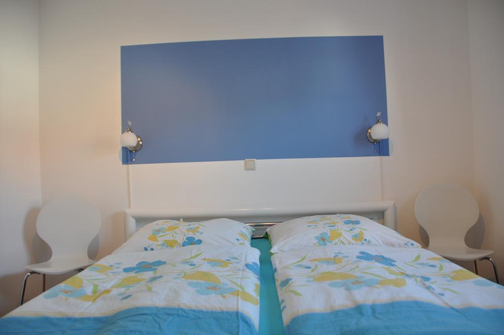 Double Two Lodge Kappel-Grafenhausen Eksteriør billede